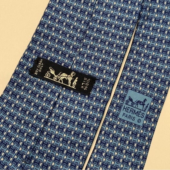 HERMES dark blue blue silk H print tie - Picture 2 of 4